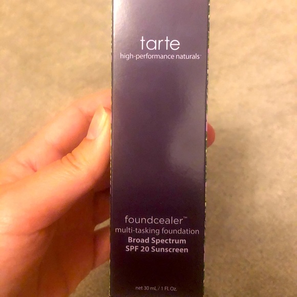 Tarte Foundcealer Multitasking Foundation